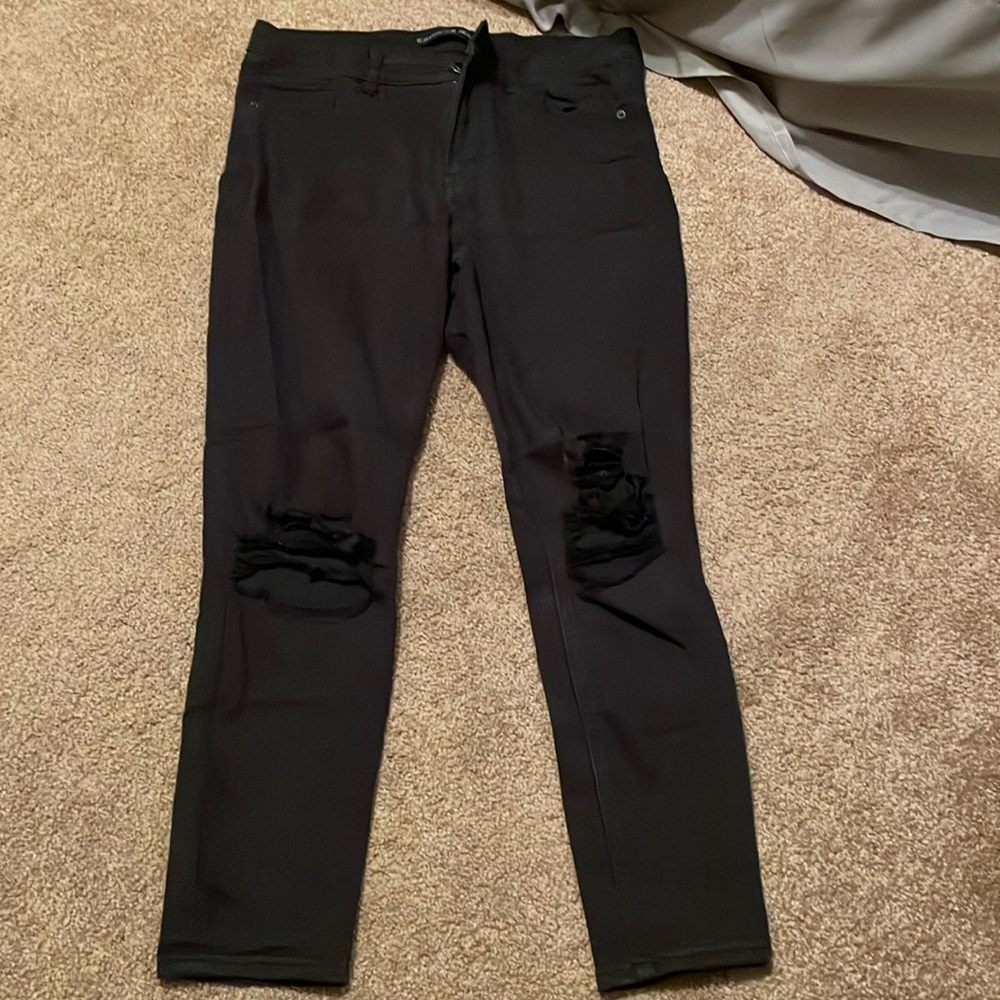 Distressed high rise legging
